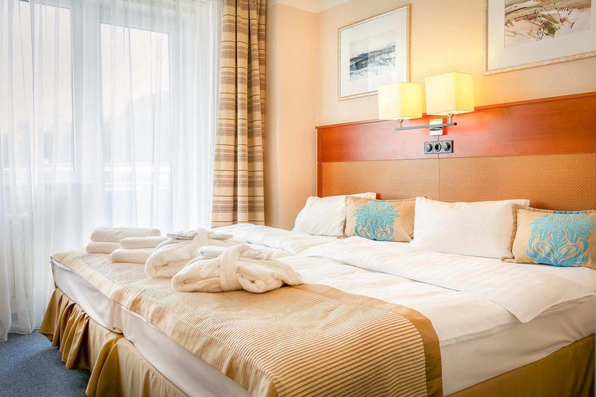 קרלובי וארי Hotel Marttel מראה חיצוני תמונה